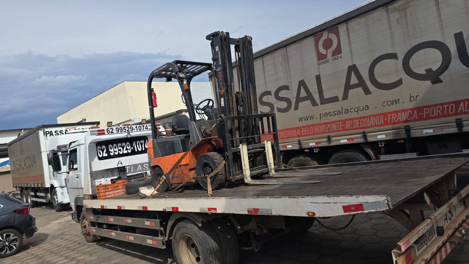 Transporte de Maquinário Pesado e Equipamentos